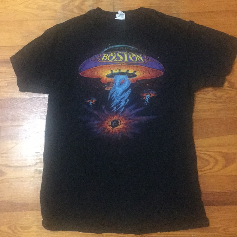 Boston Band Tee